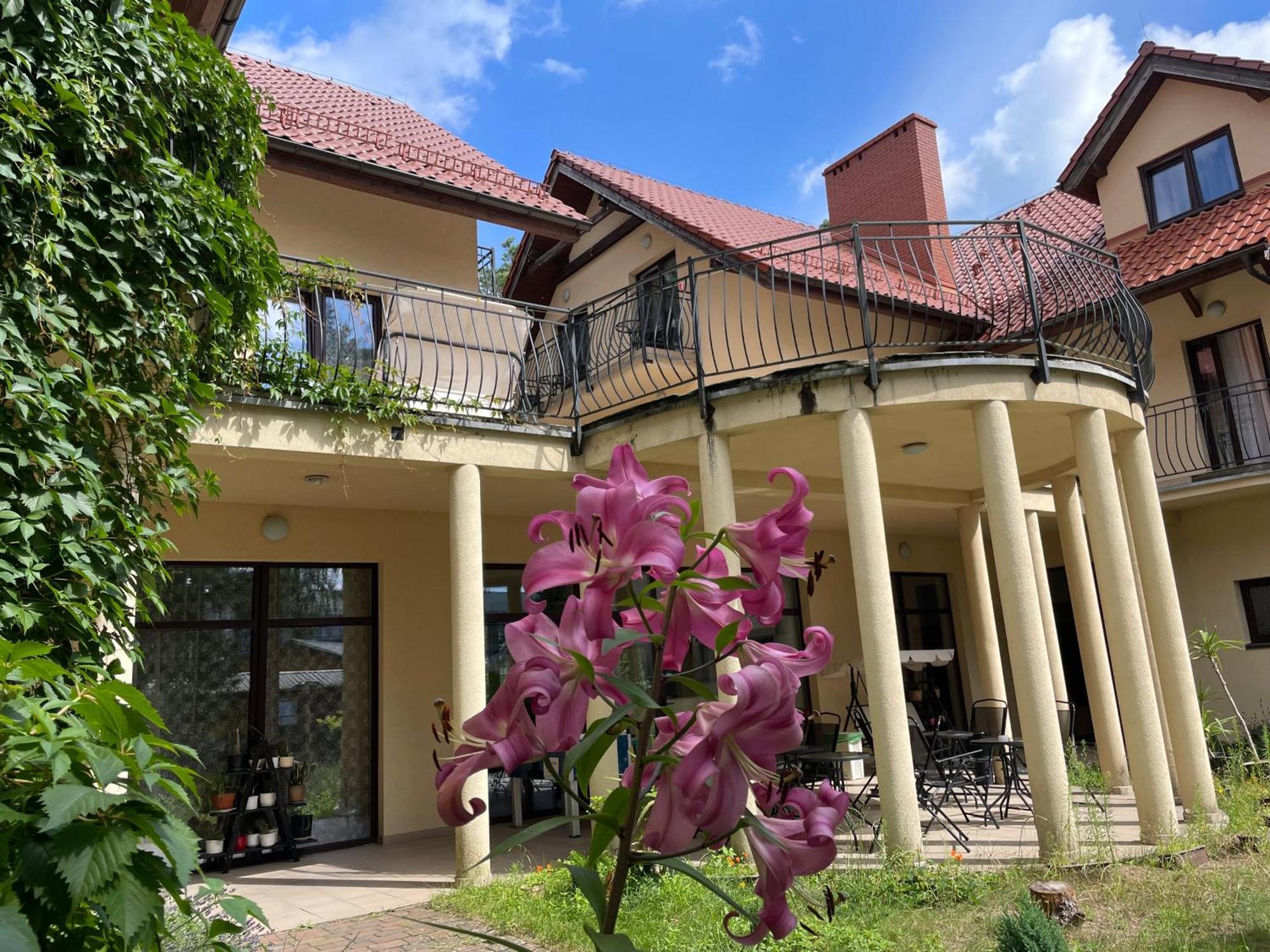 Villa Dolce Vita Мжежино Екстериор снимка